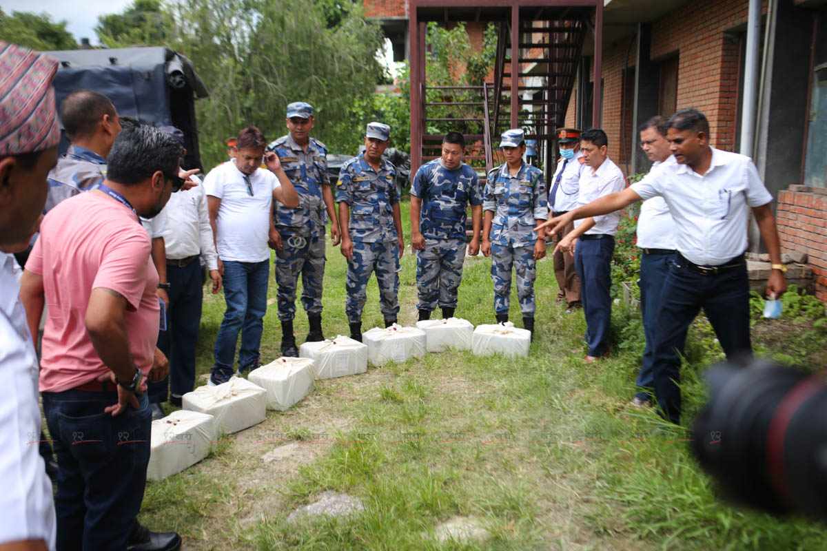 विमानस्थलबाट बरामद सुन टक्सारको ढुकुटीमा राखिने